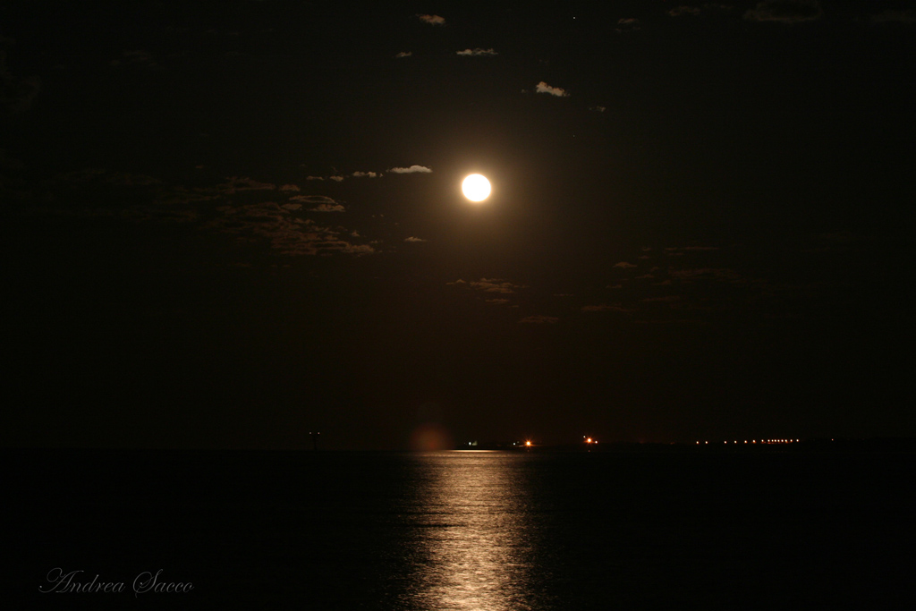 luna sul mare 2