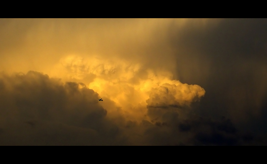 volando tra le nuvole