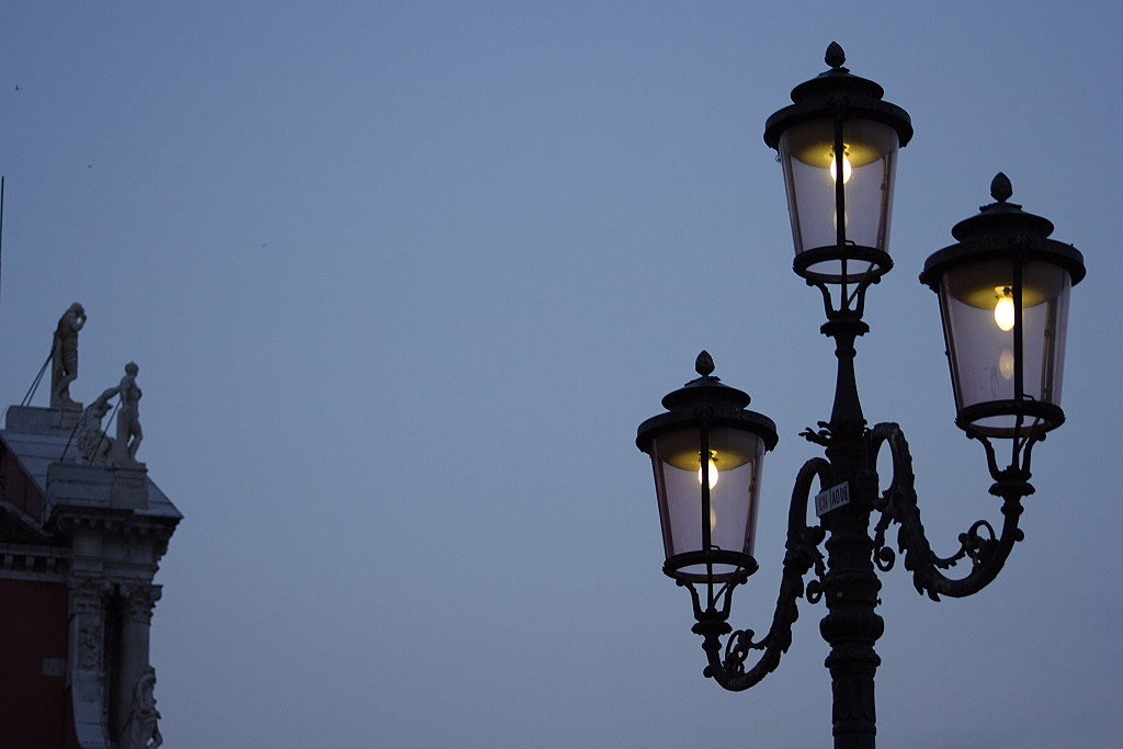 ...lampioni