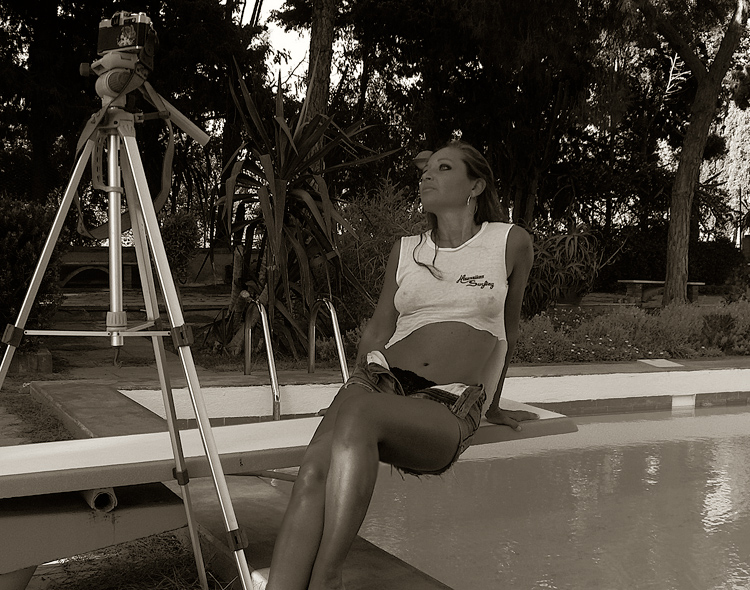 #43 By the eyes of the people: 4# The photographer and her model...