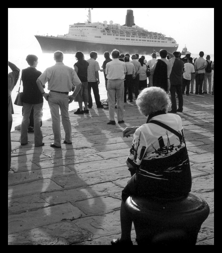 Reviving the near past