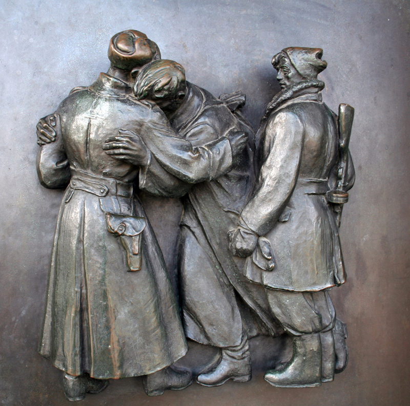 bassorilievo comunista