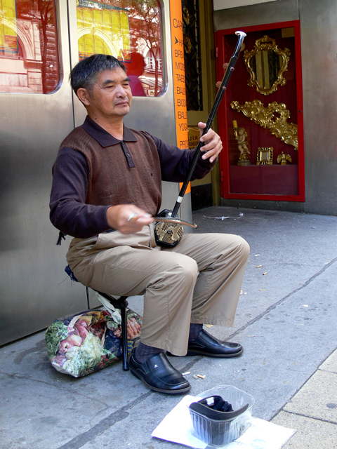 Artista da strada orientale