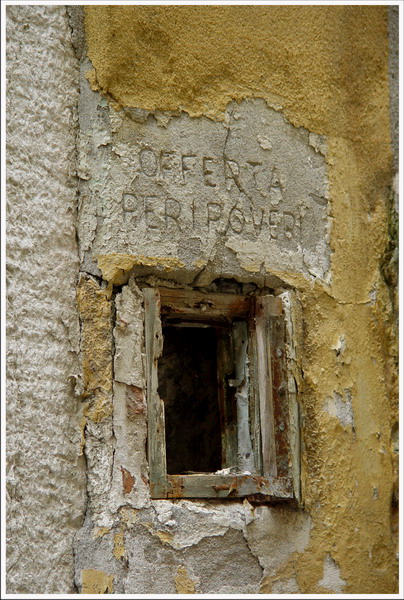 Offerta per i poveri