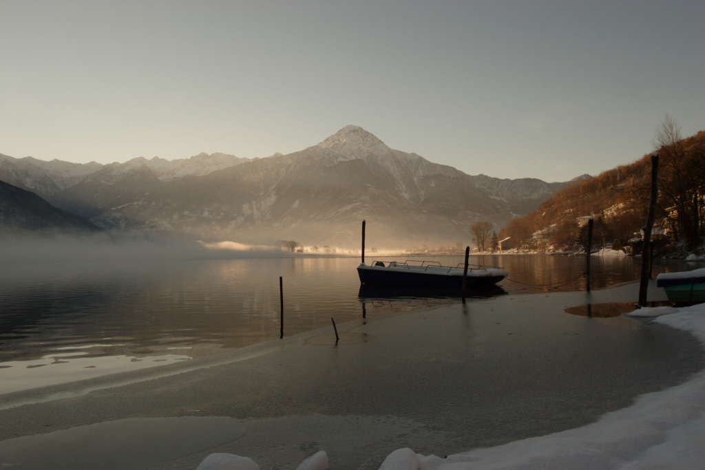 Alba al Lago di Novate Mezzola