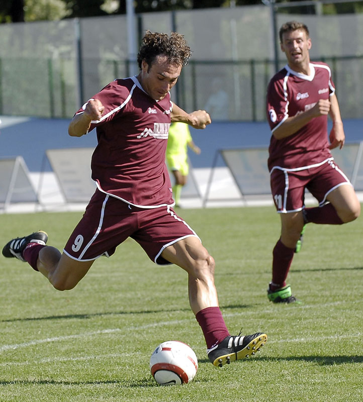 cercando di far goal