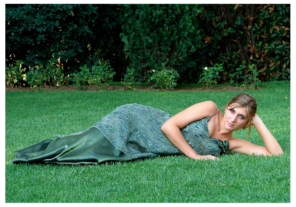 i tuoi occhi verdi nel verde, dipinto di verde