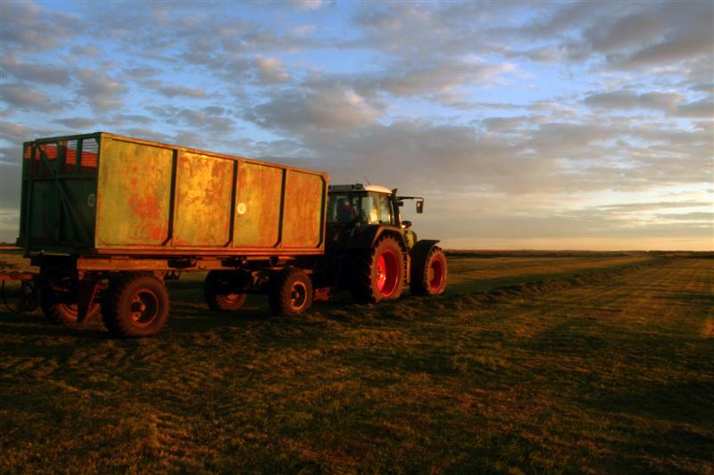 grosso e pesante verso l'orizzone