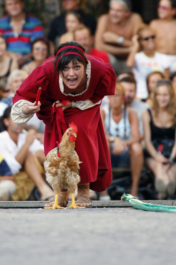Palio Isola Dovarese ( CR ) - Corsa dei Galli ...