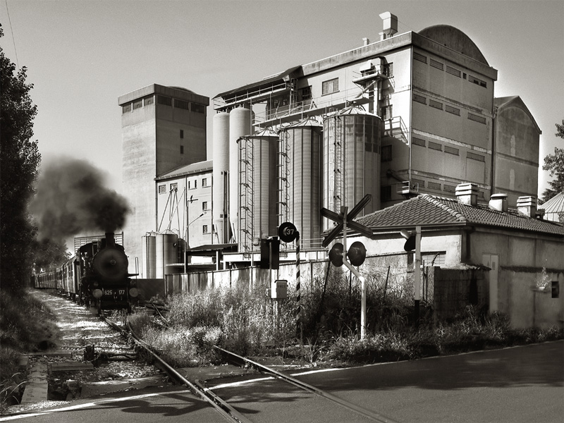 Passa il treno del passato