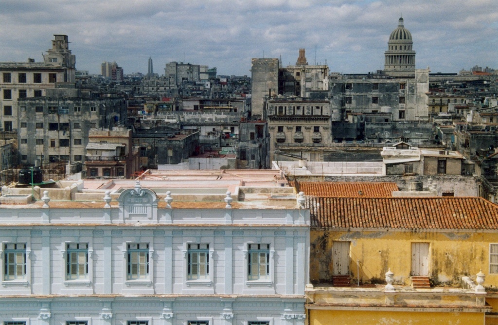 Luci e ombre sull'Avana