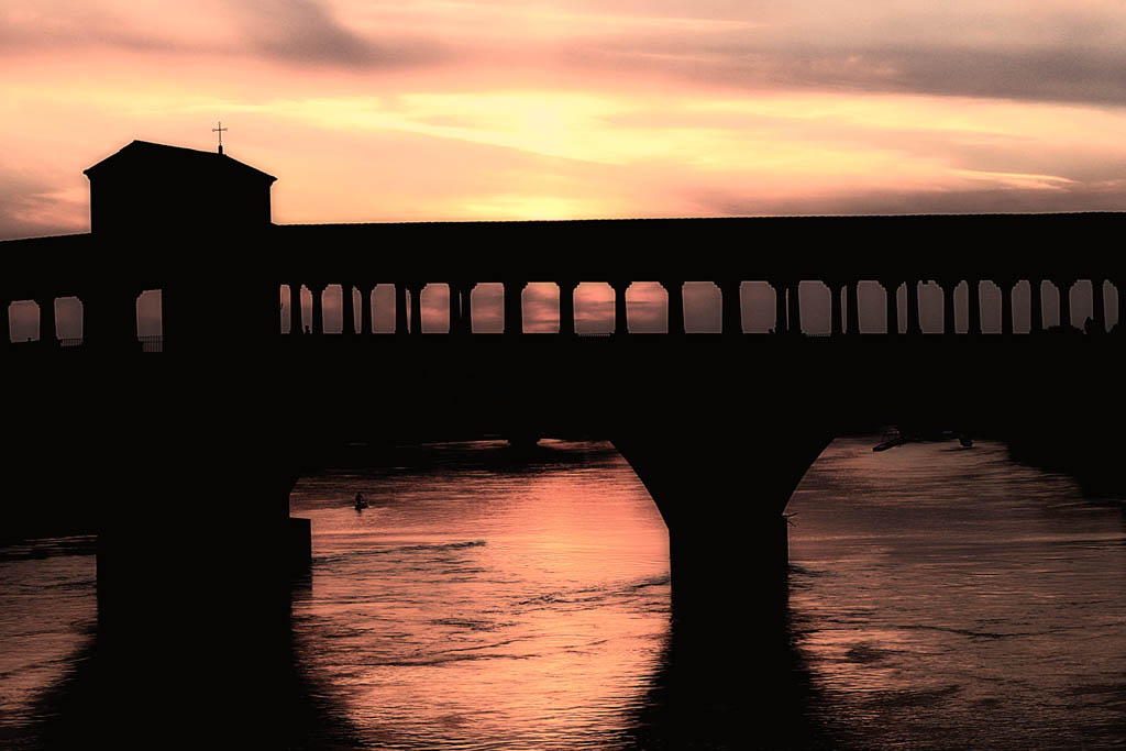 pavia, il ponte coperto.