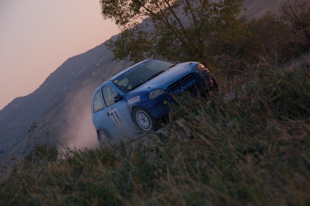 Rally al tramonto