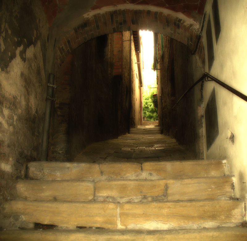 ......scorcio di Montepulciano....