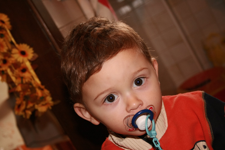 Bambino.. [400d + 18-55] prima foto :)