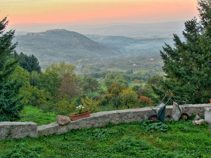 Paesaggio dell'Amiata in HDR