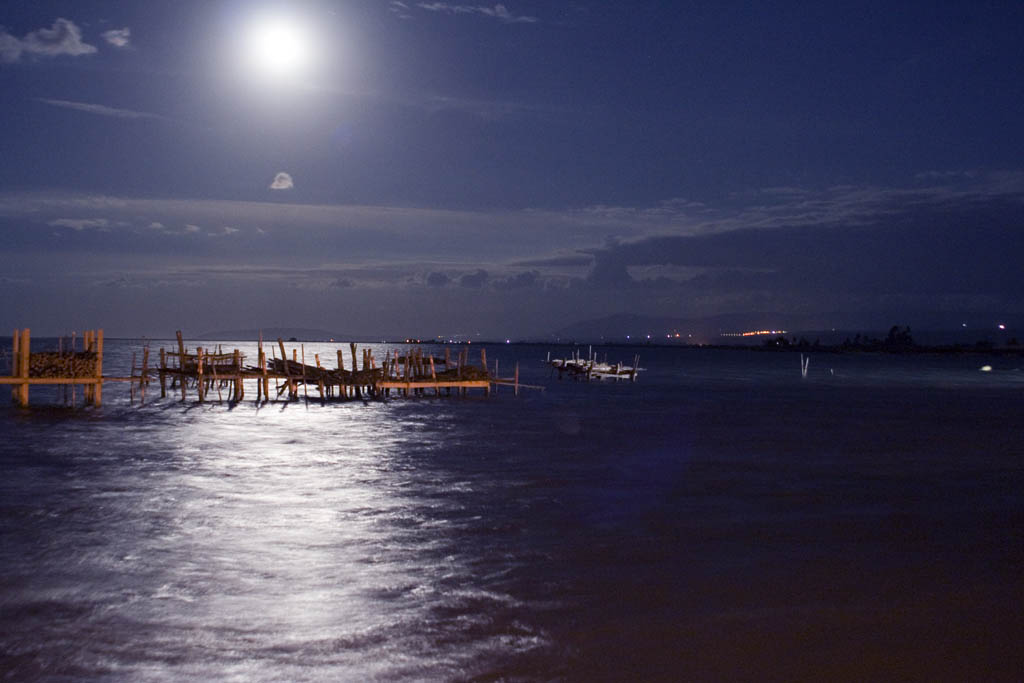 Lago di lesina notturno