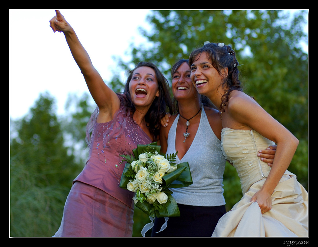 ...il Bouquet l'hai preso....ma il tuo compagno sta scappando :) ..
