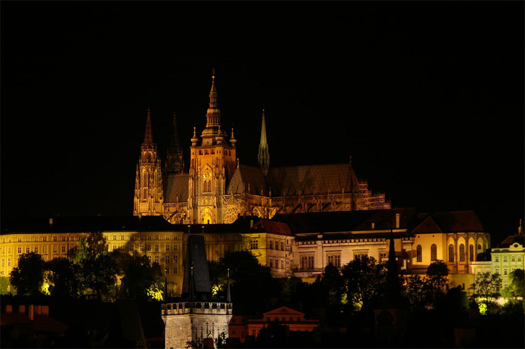 Praga By Night