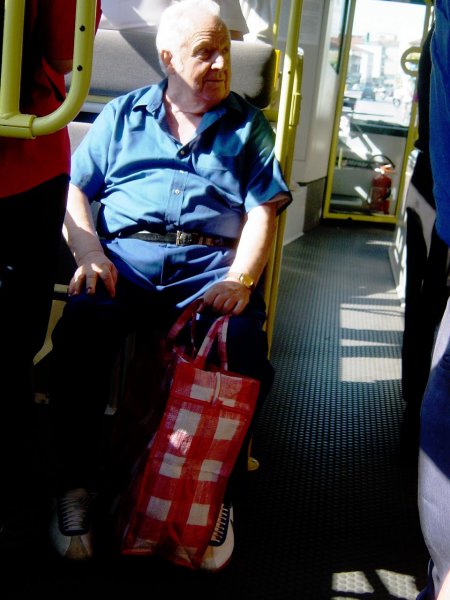 ..blu e rosso nell'autobus