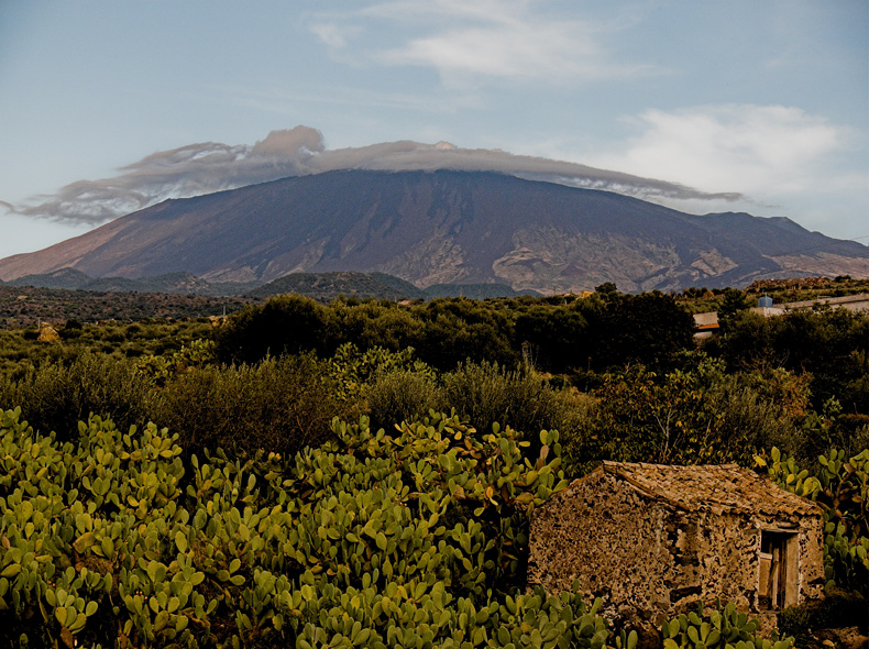 .: il cappello sull'etna :.