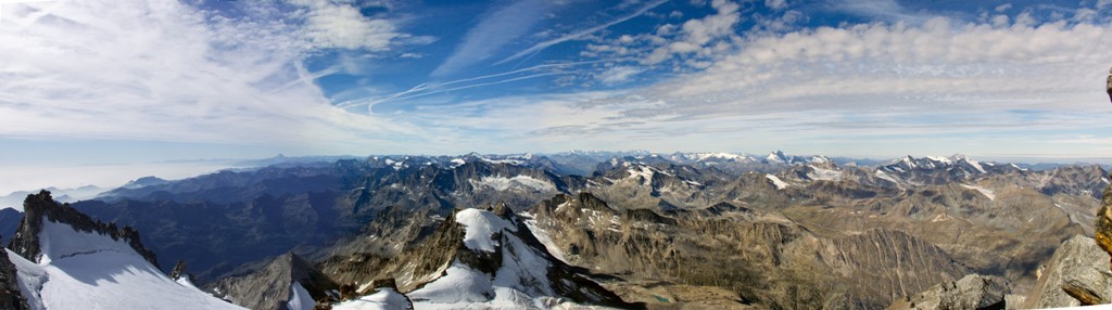 PANORAMA DALLA CIMA DEL GRAN PARADISO