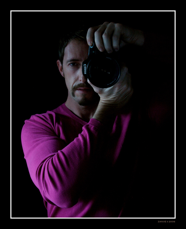 My right eye (fucsia version)