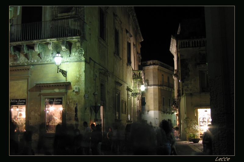Lecce center