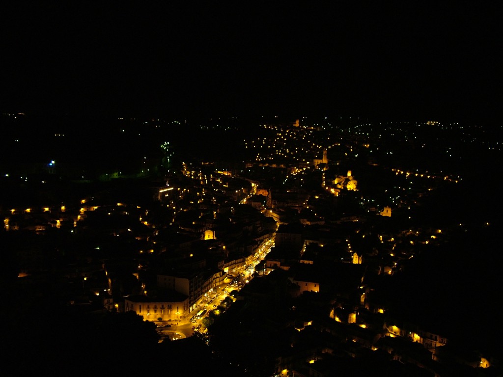 Modica notturno