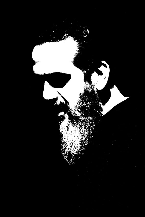 FRATE DURANTE UN CONCERTO DEL MAESTRO BRANDUARDI