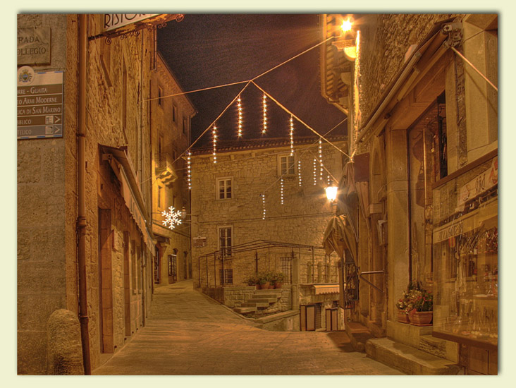 San Marino by night