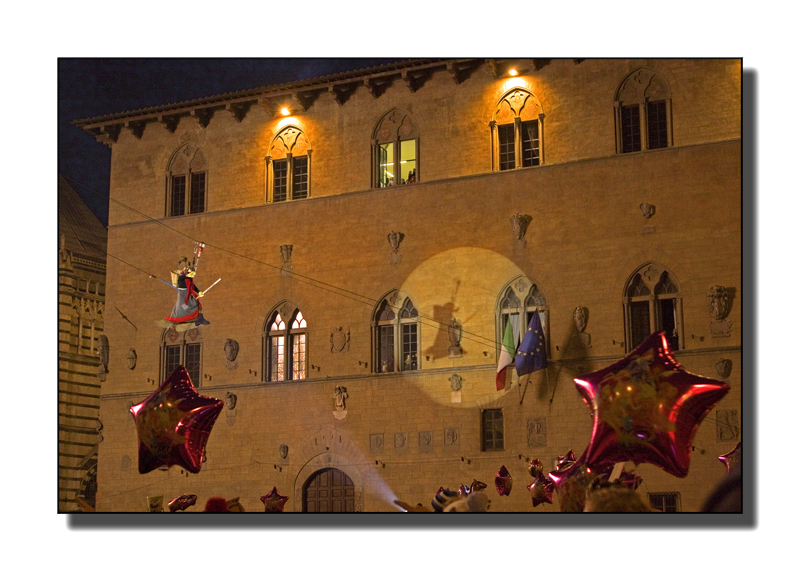 La Befana vie gi� dal campanile