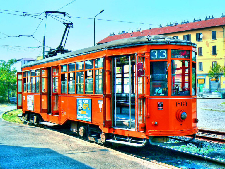 Tram (HDR) saturo