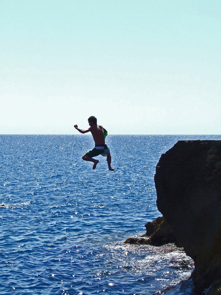 Tuffo tra cielo e mare