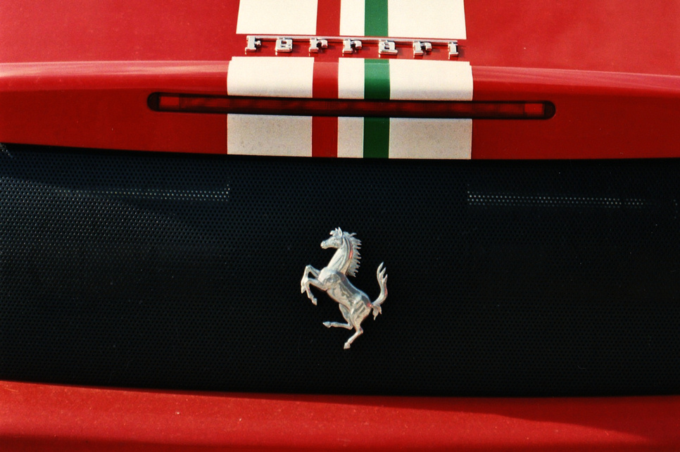 non ha bisogno di titoli