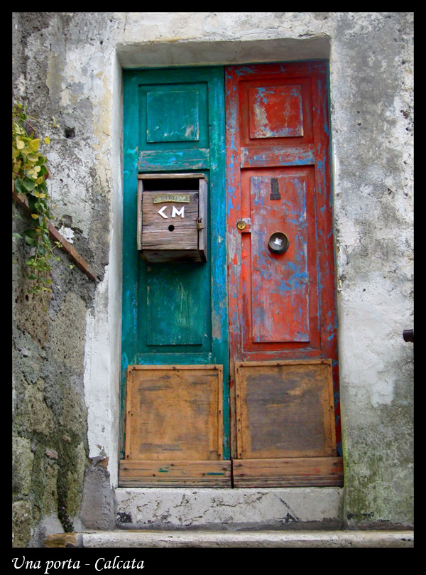 Una porta a Calcata