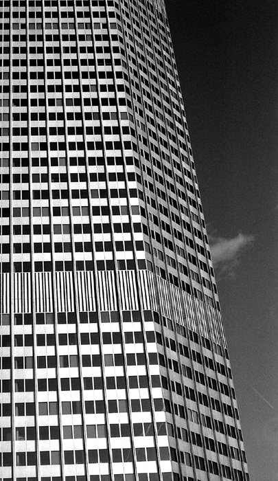 grattacielo prismatico