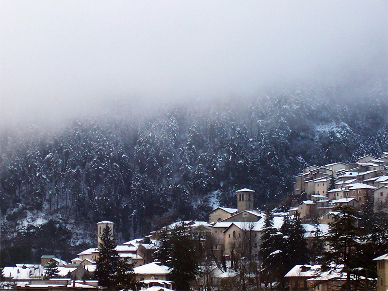 Tagliacozzo nuvole e neve