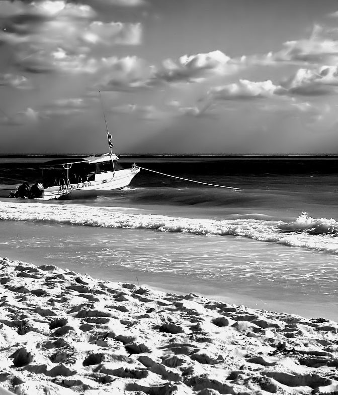 black&white beach