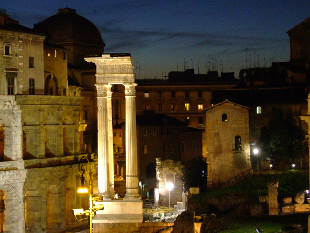 colonne al tramonto
