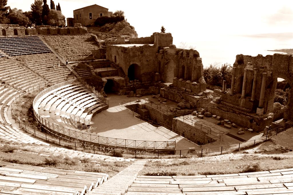 Larga veduta Teatro Greco - Taormina-
