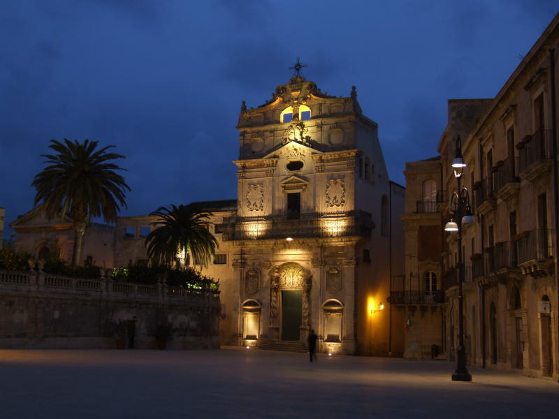 Passeggiando x Ortigia