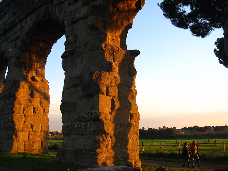 passeggiata all'acquedotto