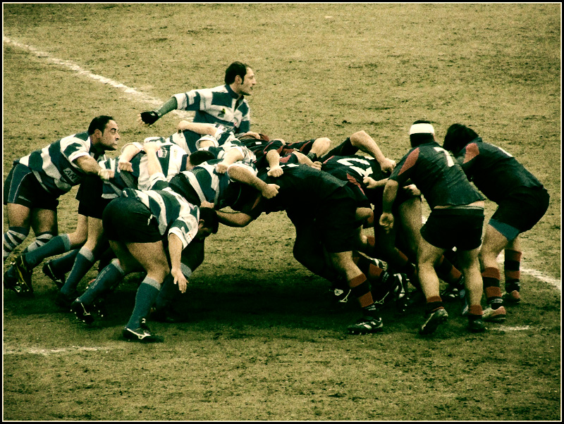 Rugby d'altri tempi (in rappresentanza del reportage)