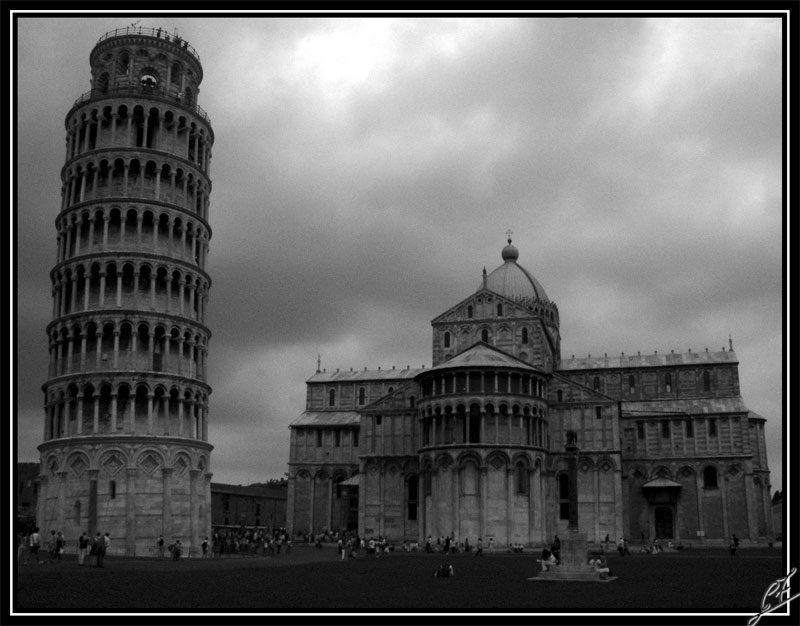 Piazza Dei...Miracoli