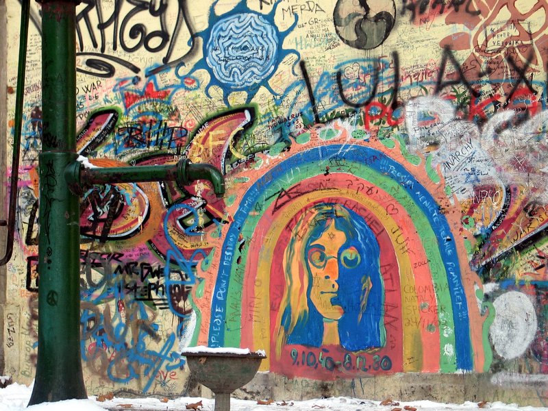Lennon Wall, I colori della libert�