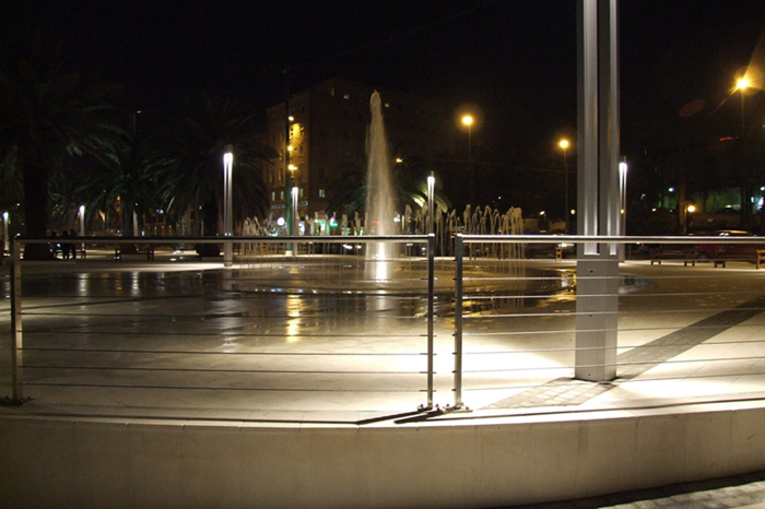 fontana illuminata.