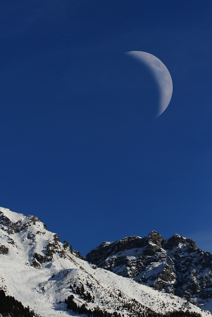 Luna in Val d'Ayas
