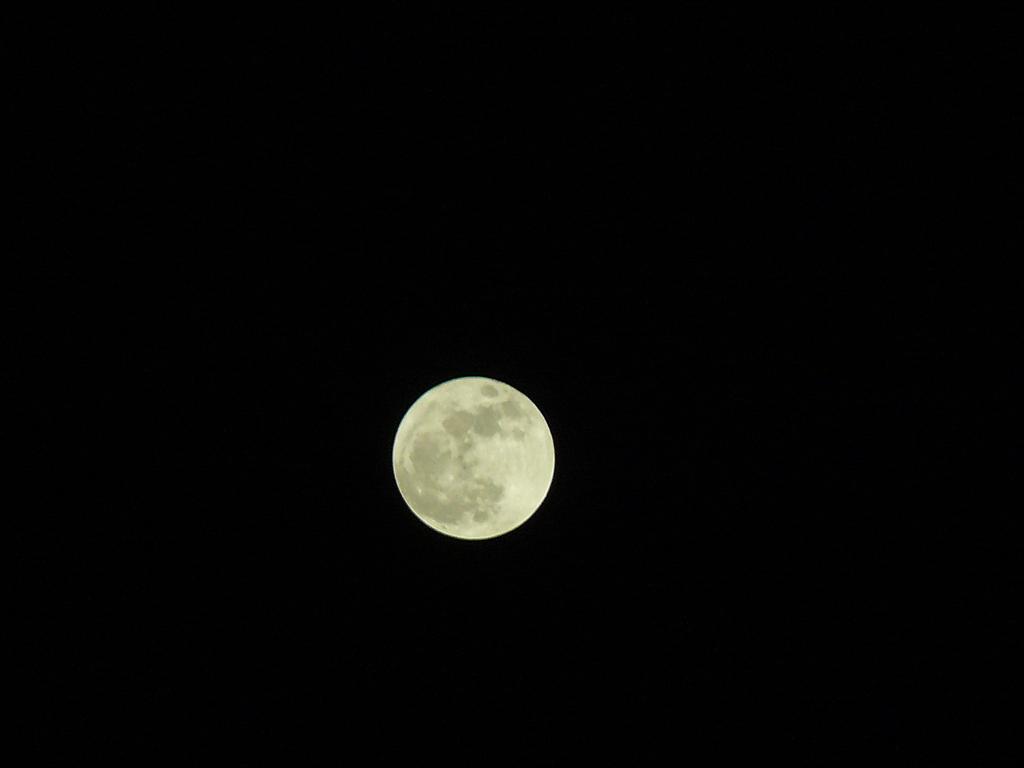 Luna 18x, ISO 200, 1/800sec, 3,3F