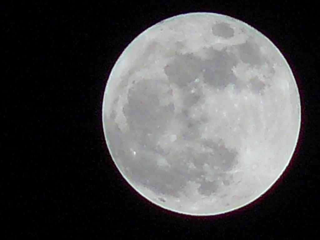 Luna 72x, ISO 200, 1/1000sec, 3,3F